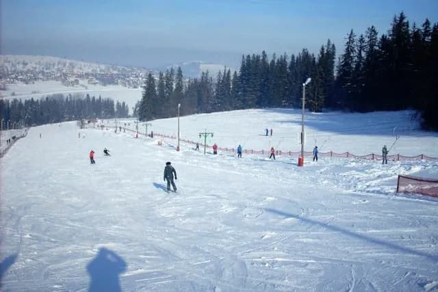 Bukowina stoki narciarskie: gdzie jeździć, ceny karnetów i warunki śniegowe